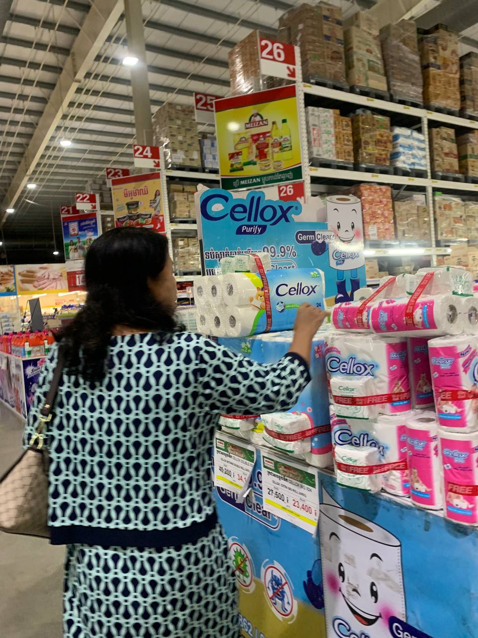 Modern Trade Distribution of Cellox and Hygienist Products by BJC at Makro Cambodia 12 Dec - Image 12